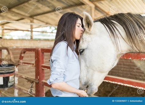 baise chevale|'baise avec un cheval' Search .